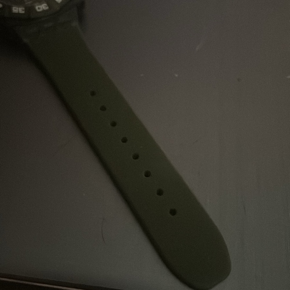 Watch - Picture 2 of 4